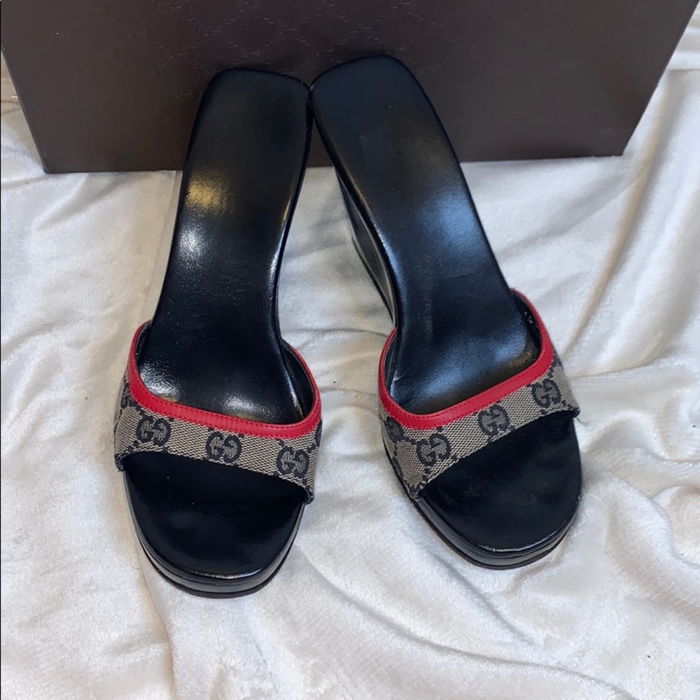 Authentic Gucci monogram black wedges